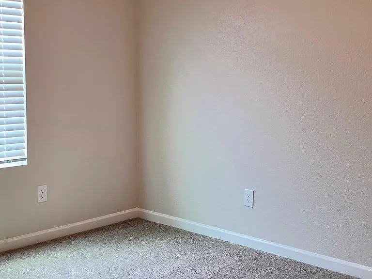 60 Katelen Ct — Photo 21