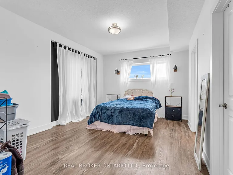 17 Centre St #311 — Photo 28