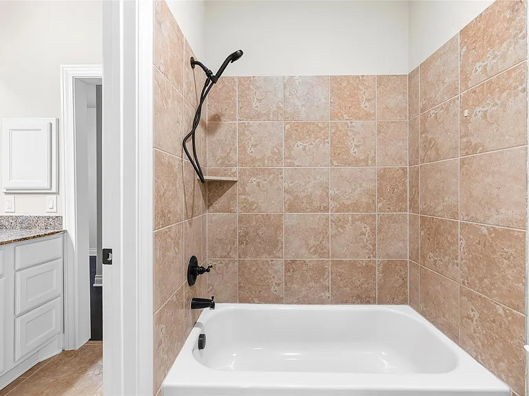 2822 Juniper Pines Ln — Photo 37