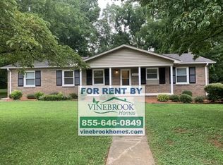 3612 Williamsburg Dr NW, Huntsville, AL 35810