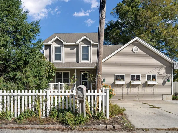 37 E Hudson Ave, Villas, NJ 08251