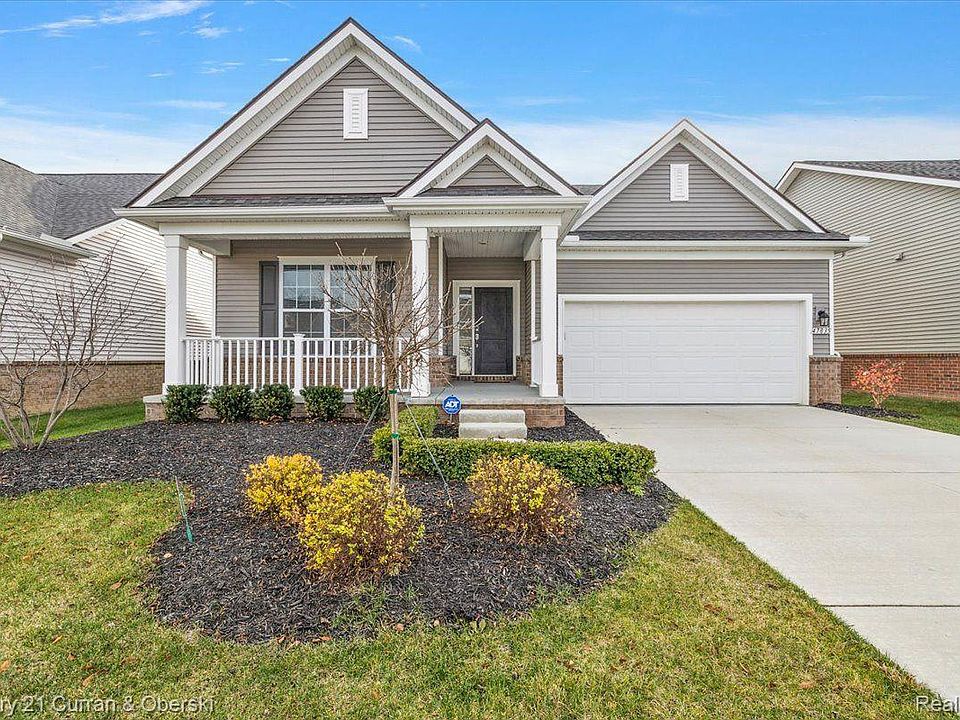 1st image of 47835 Barrington Dr