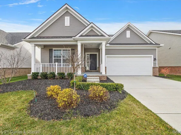 47835 Barrington Dr, Canton, MI 48188
