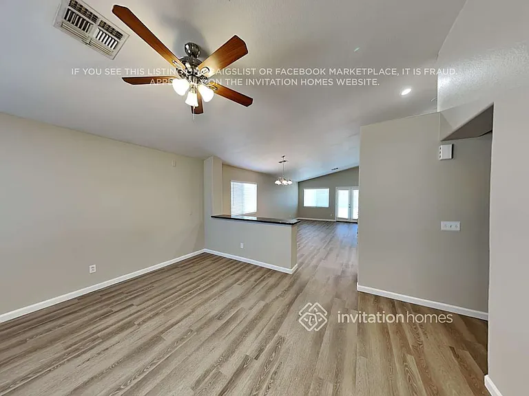 519 N Adelle — Photo 3