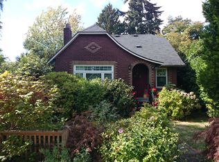 8021 11th Ave NW, Seattle, WA 98117