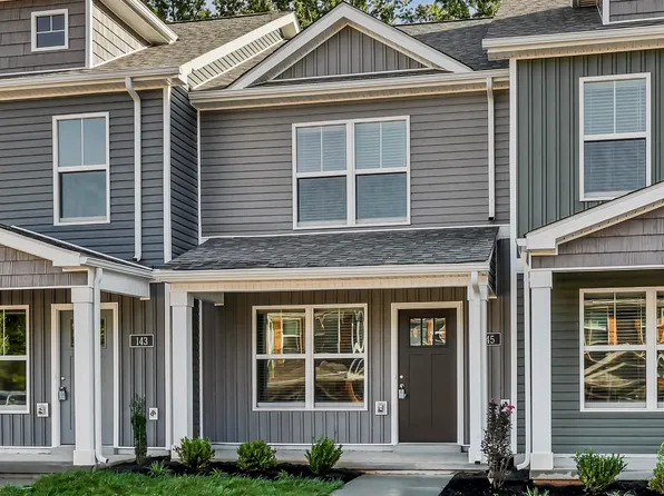 145 Quarry Point Dr, Clarksville, TN 37043