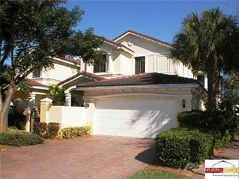 1st image of 1586 Passion Vine Cir #27-4