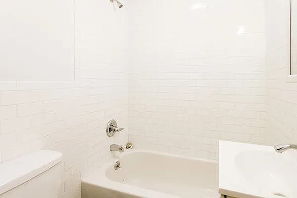 Rented by EXR | media 30