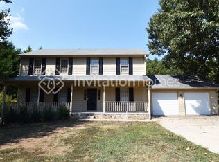 120 County Line Ct, Fayetteville, GA 30215