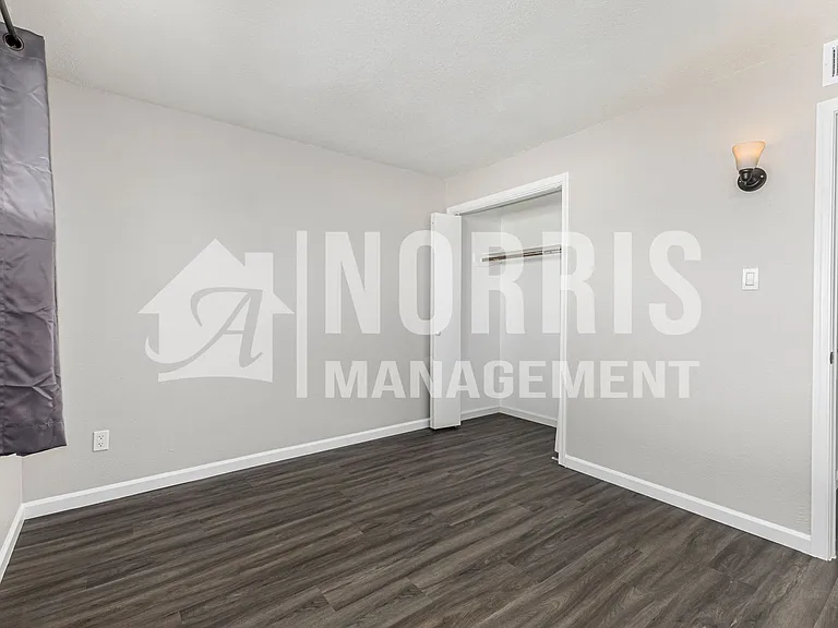 803 N Park Ave — Photo 20