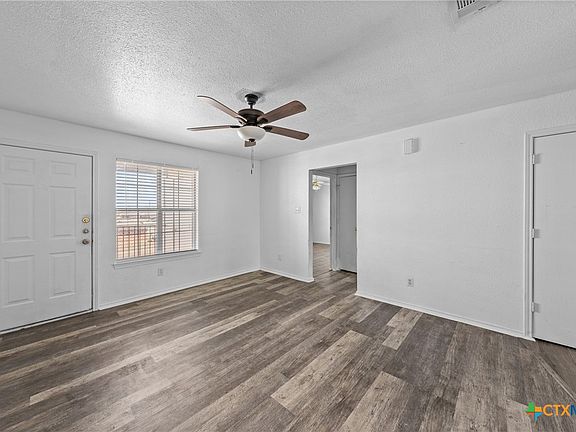 5th image of 2702 Garland Dr