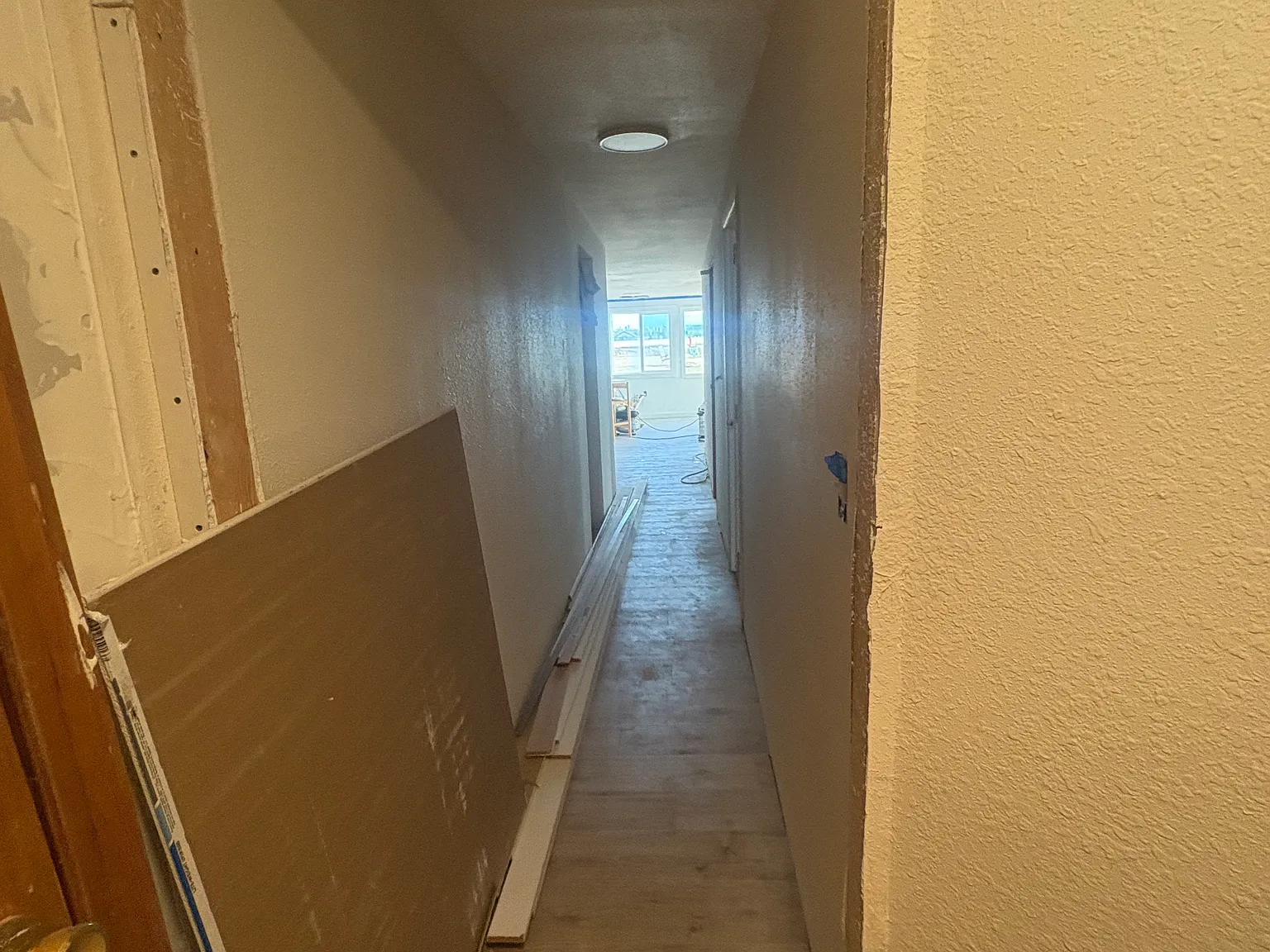 2 bed, 1100 sqft, $1,700 — Photo 4
