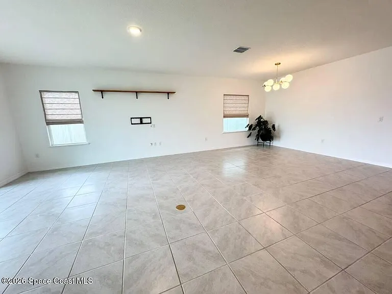 2412 Carrick St NW — Photo 3