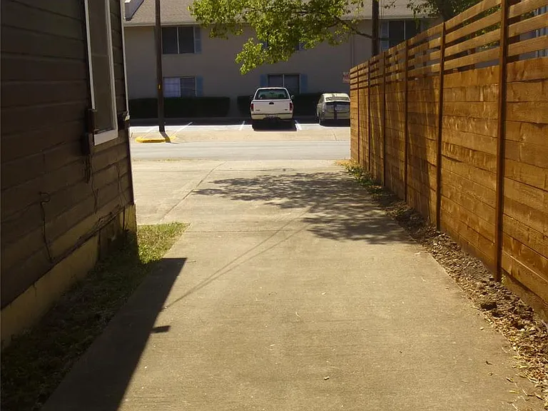 4508 Bennett Ave #A — Photo 18