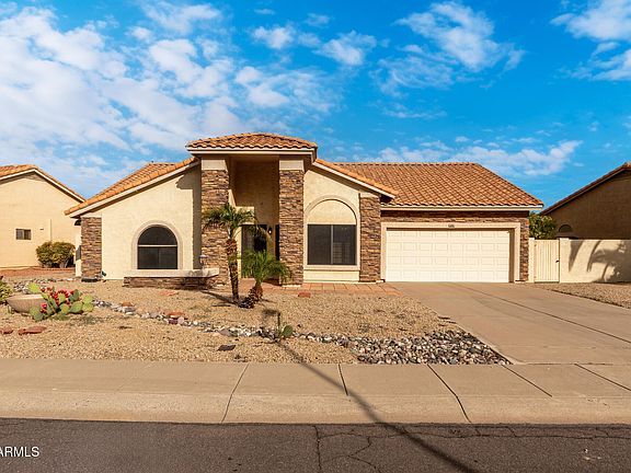 4th image of 9715 W ESCUDA Drive