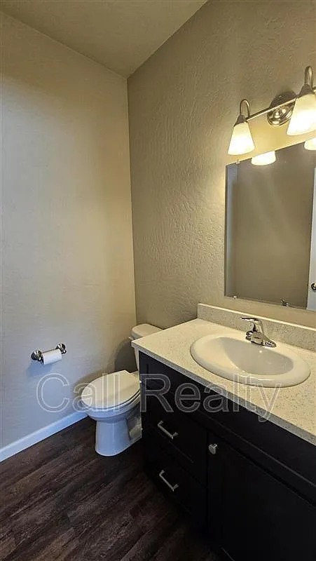 3 bed, 2.5 bath, 1825 sqft, $2,145 — Photo 4