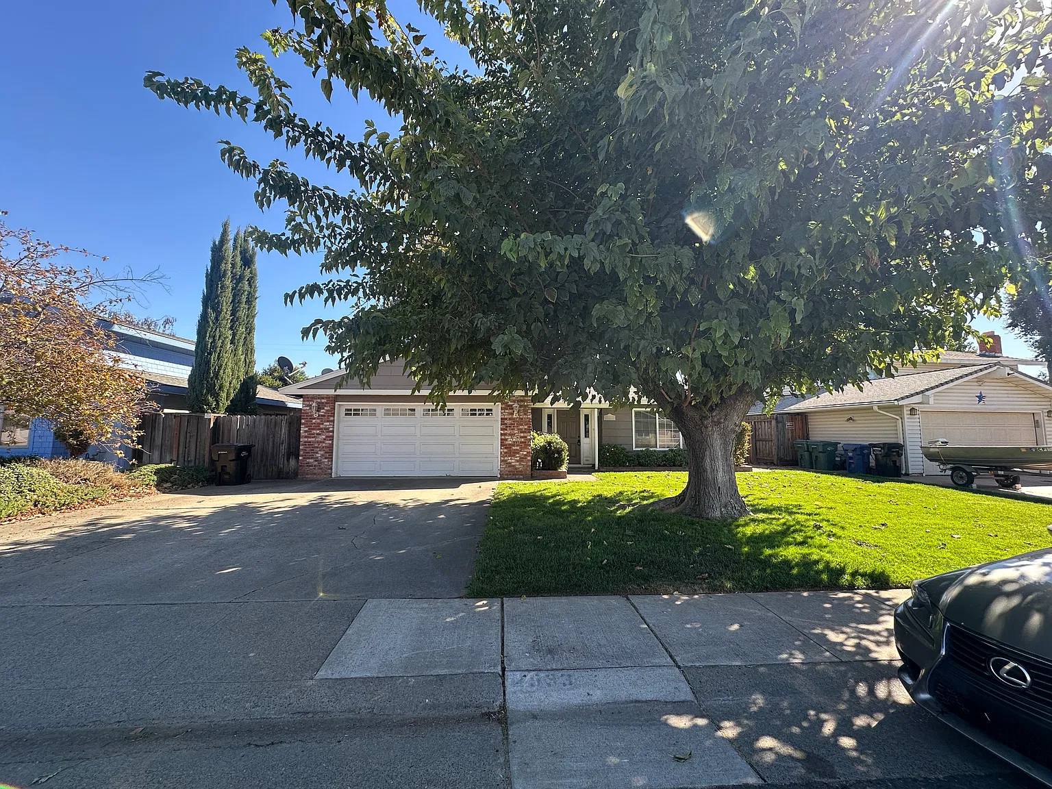 5 bed, 1850 sqft, $2,650 — Photo 2