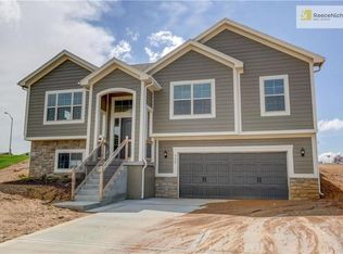 9200 NE 110th Ct, Kansas City, MO 64157