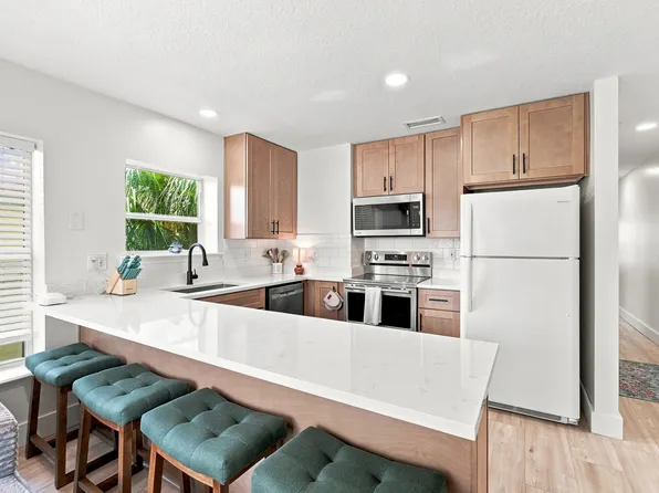 105 14th Ave S #2, Jacksonville Beach, FL 32250