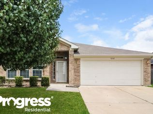 9268 Saint Martin Rd, Fort Worth, TX 76123