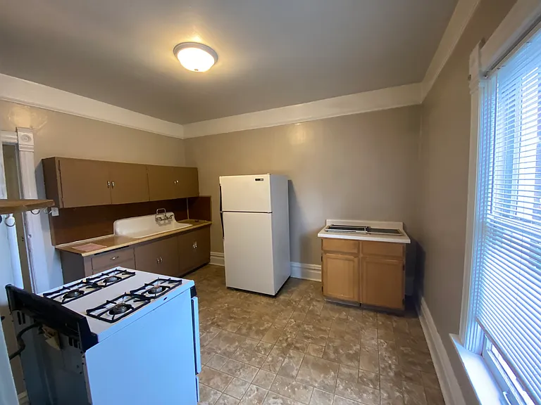 407 E Pine St #3 — Photo 2