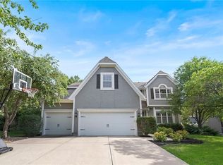 8117 W 130th St, Overland Park, KS 66213