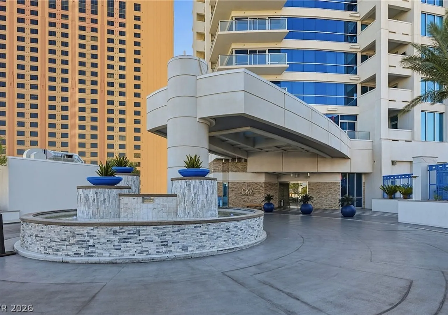 2-Bed 2-Bath Las Vegas Strip High-rise Condo! — Photo 2