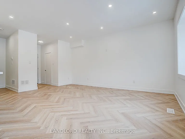 1146 Broadview Ave #4 — Photo 18