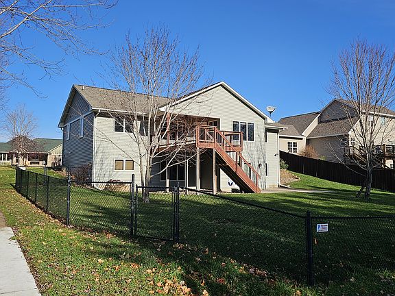 3rd image of 1694 Valley Quail Dr