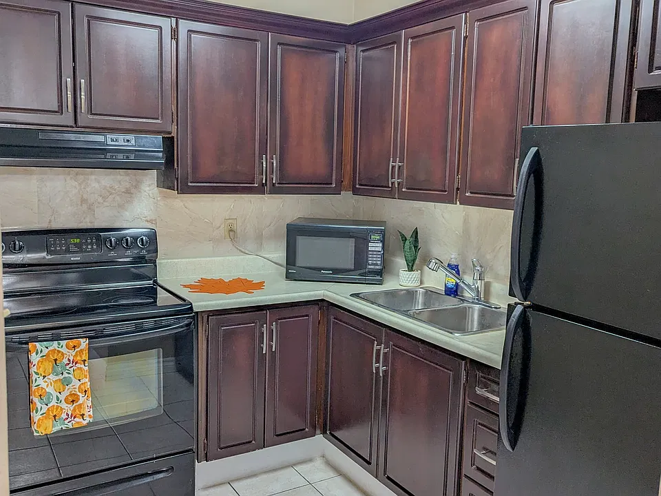 71 Vanier Dr #301