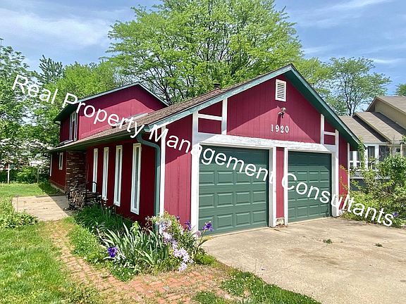3rd image of 1920 NE Gatewood Dr
