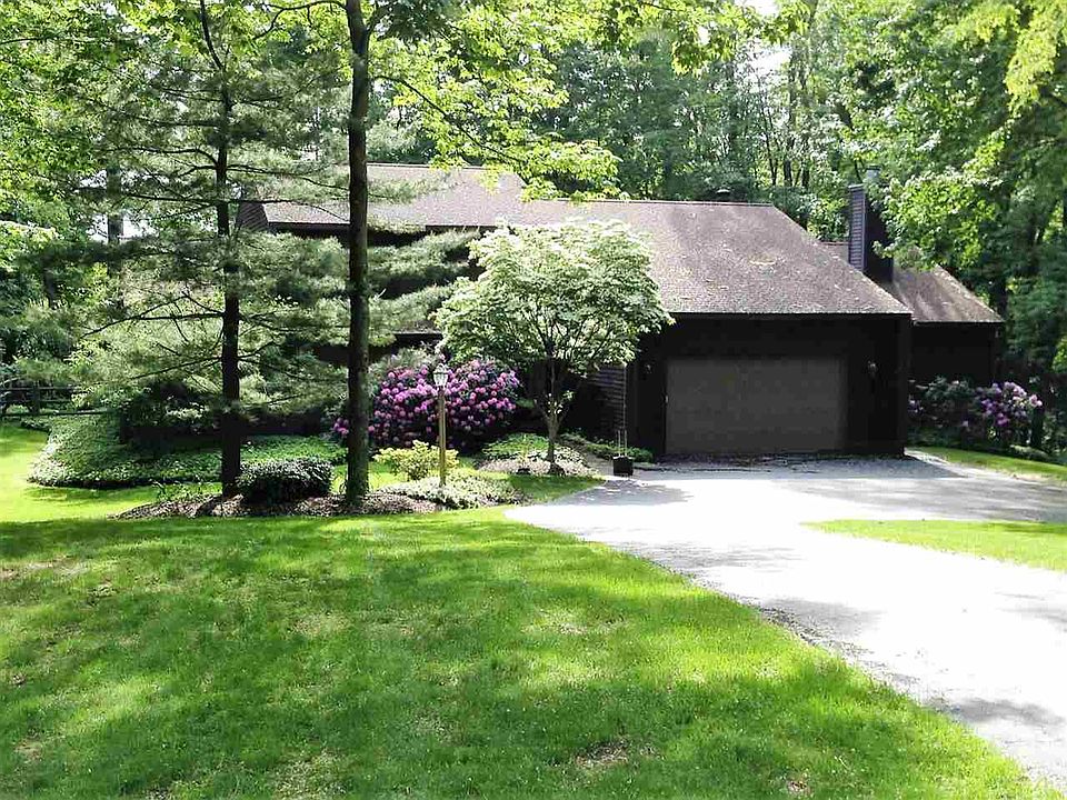 1st image of 5 Danbury Ct