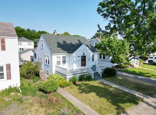 10619 S Springfield Ave, Chicago, IL 60655