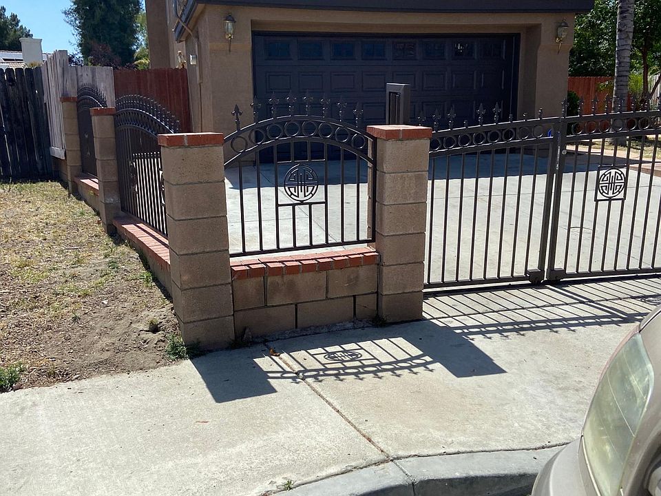 1st image of 1371 Windsor Pl
