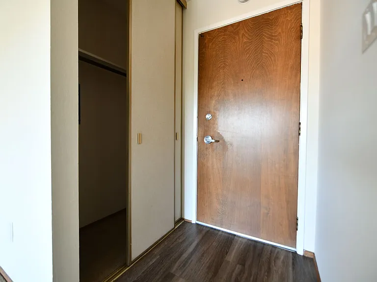65 Thornton St — Photo 12
