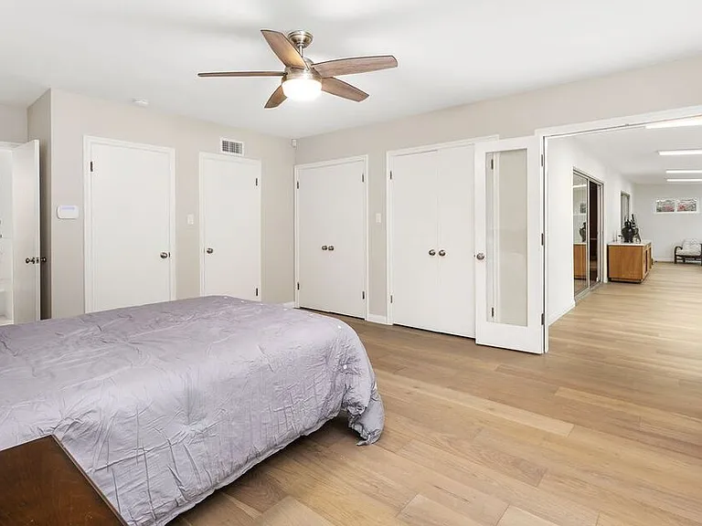 6204 S Corning Ave — Photo 22
