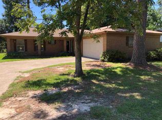2703 Pine Circle Dr, Pearl, MS 39208
