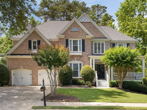 2030 Darien Park Dr, Roswell, GA 30076