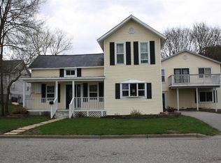 227 S Division St, Lowell, MI 49331