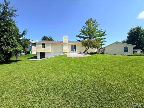 5th image of 1068 Apricot Dr