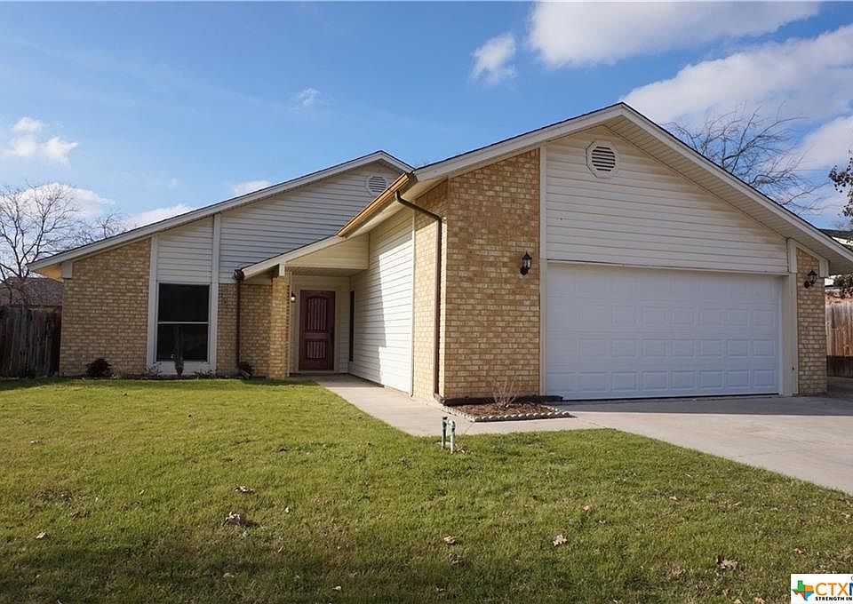 1st image of 2411 Botanical Dr