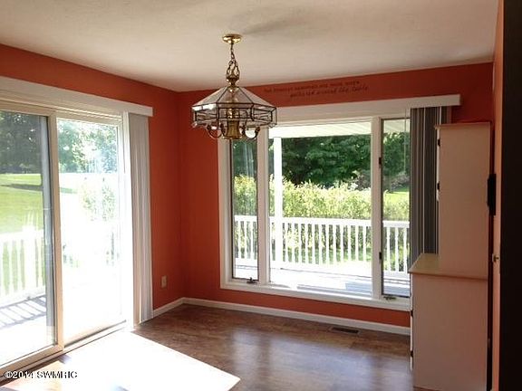 2nd image of 60511 Woodland Dr