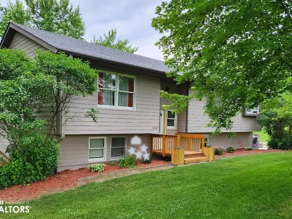 1567 Highway T15, Knoxville, IA 50138