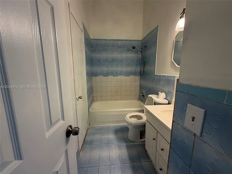 4634 NW 185th St #4634 — Photo 11