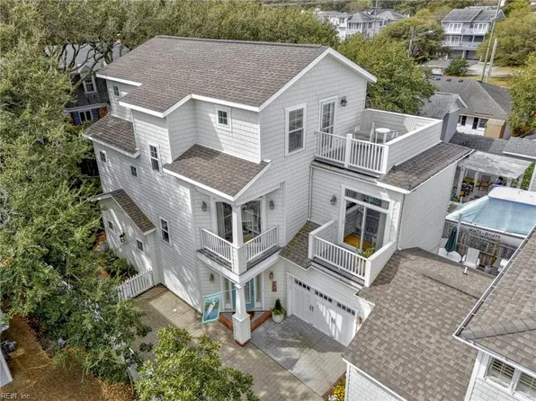 112 78th St #B, Virginia Beach, VA 23451