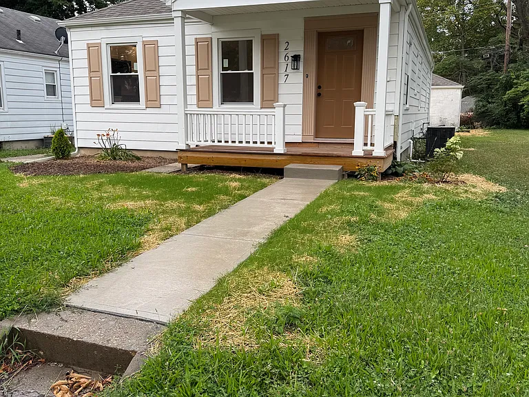 2617 Carew St — Photo 1