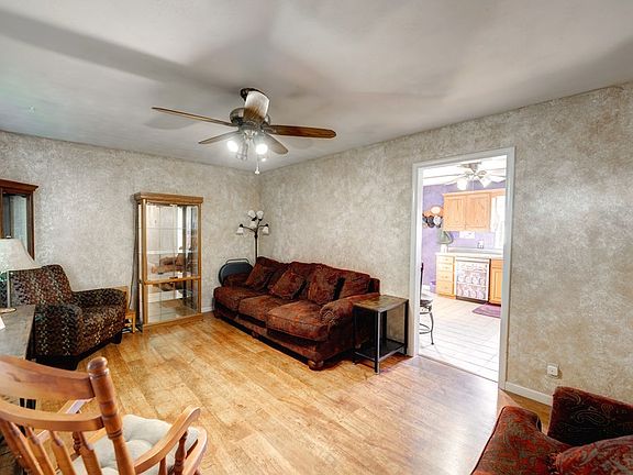 5th image of 1617 Beach St