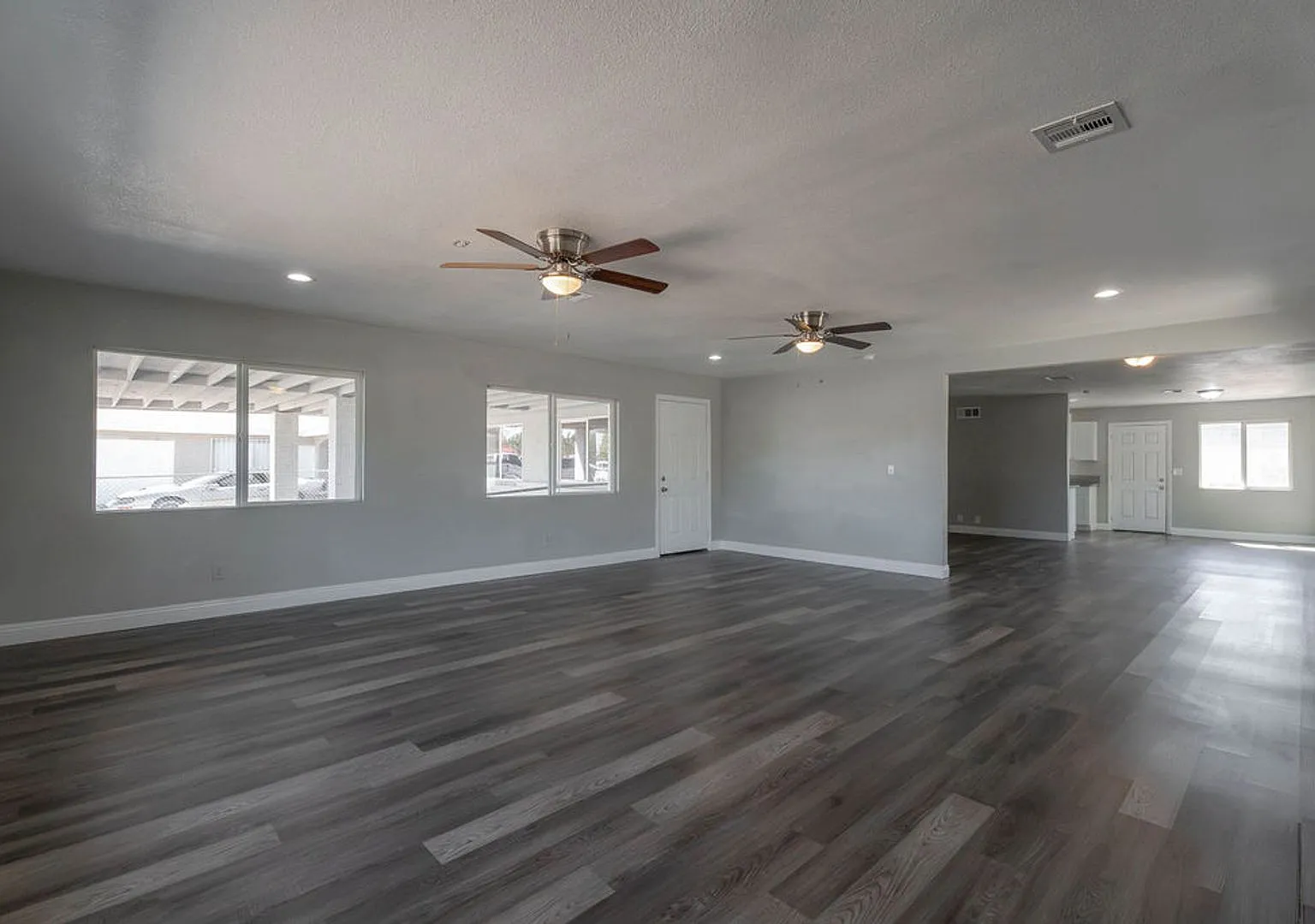 1501 North Tonopah Drive, Las Vegas, NV 89106 — Photo 4