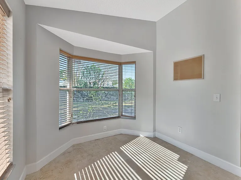 1664 Portsmouth Lake Dr — Photo 15