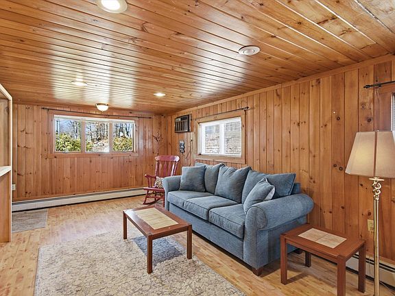 5th image of 42 North Shore Road